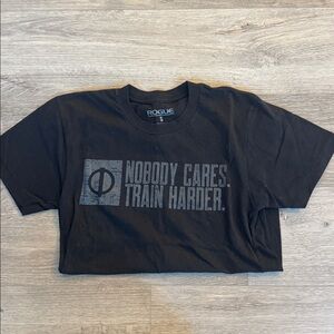rogue graphic tee